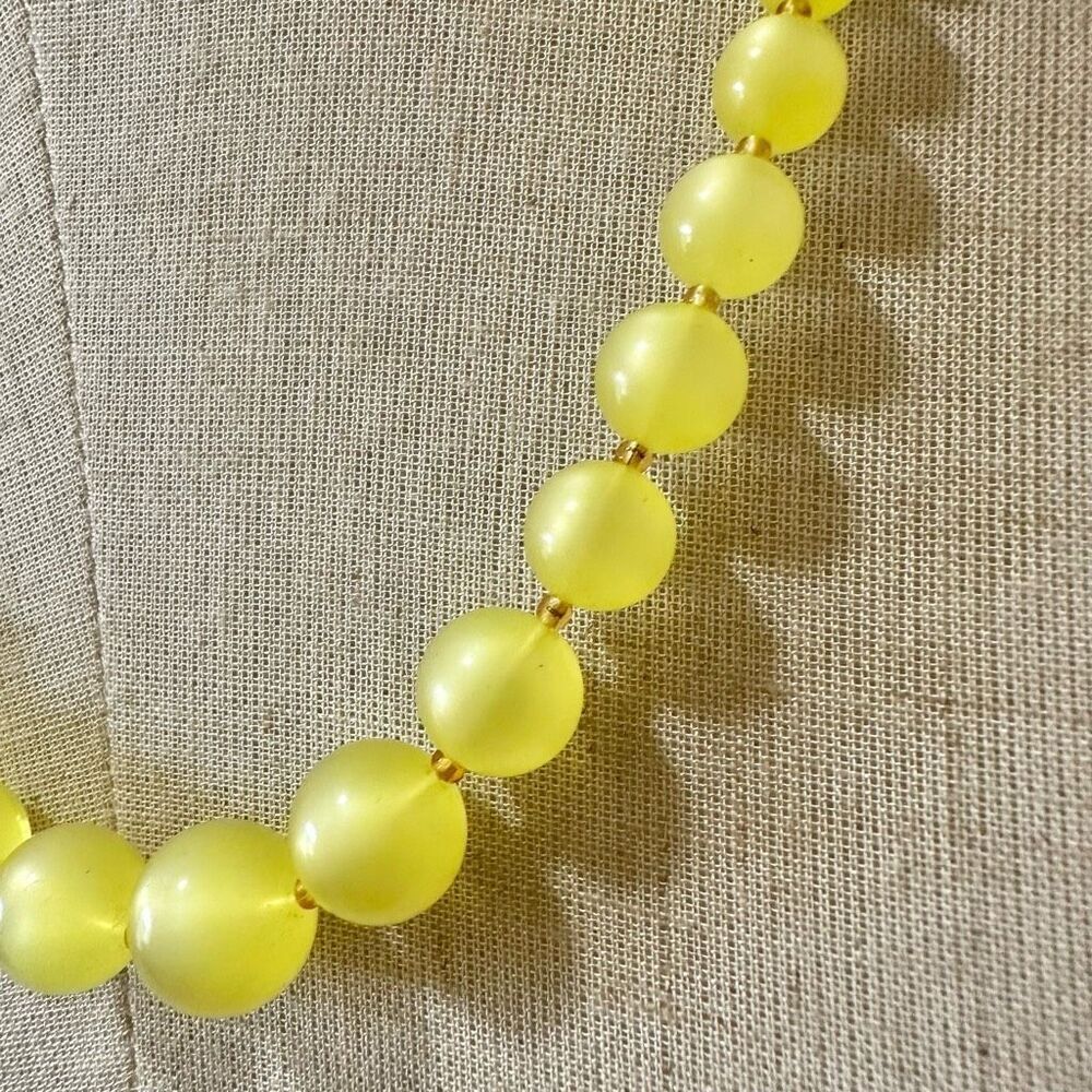 Yellow  moon glow  beaded necklace - Picture 2 of 9